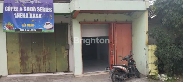 image KOS AKTIF + 3 KIOS DEKAT UNS SOLO (3)