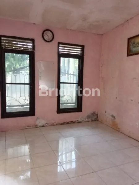 image RUMAH 1 LANTAI PERLU RENOVASI DEKAT JUANDA (2)