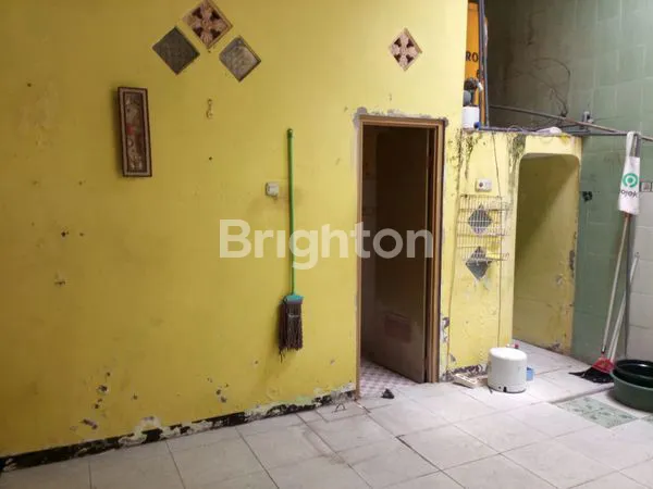 image RUMAH 1 LANTAI PERLU RENOVASI DEKAT JUANDA (6)