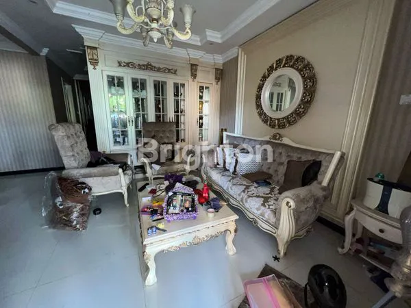 image RUMAH STRATEGIS DALAM CLUSTER PERUMAHAN ELIT (6)