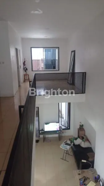 image RUMAH CANTIK 2LANTAI SIAP HUNI JEMBATAN GAMBANG PEJAGALAN PENJARINGAN JAKARTA UTARA  (5)