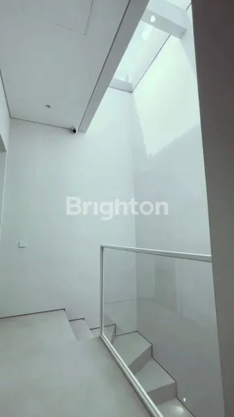 image SUTOREJO 1 MENIT KE RAYA MULYOSARI NEW INDUSTRIAL MODERN ROW 3 MOBIL (6)