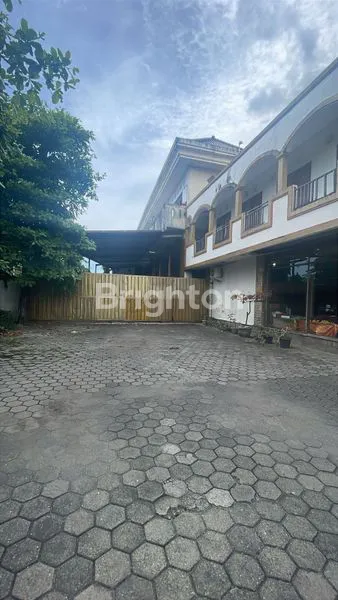 image RUMAH + TEMPAT USAHA SUPER RAKSASA – BULUH INDAH (2)