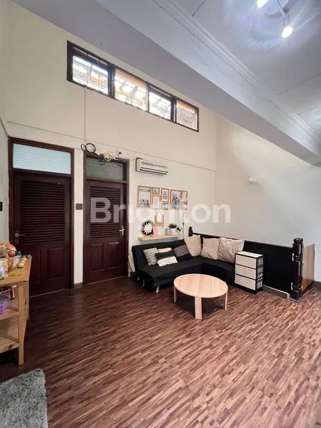 image RUMAH BESAR SIAP HUNI DI KEBON JERUK – DI BAWAH HARGA PASAR (3)