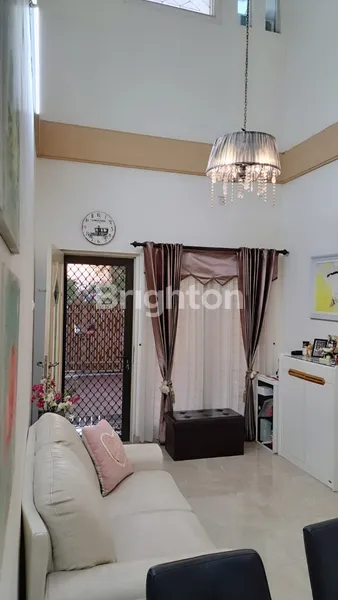 image SIAP HUNI RUMAH PANTAI MENTARI 2 LANTAI, LOKASI DEPAN, KONDISI BAGUS TERAWAT (5)