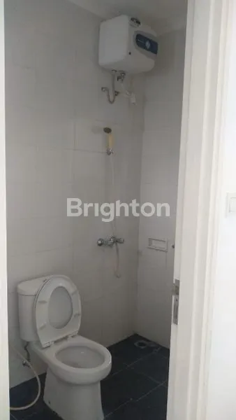 image CLUSTER AZALEA SIAP HUNI FULL FURNISHED (7)