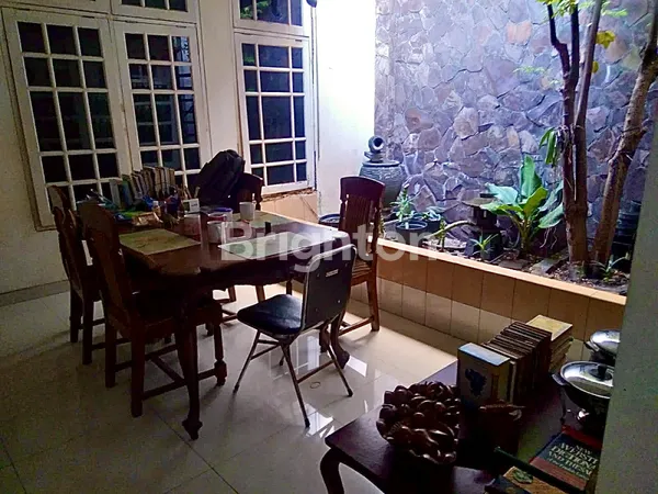 image RUMAH MANYAR INDAH, SURABAYA KONDISI BAGUS TERAWAT, DALAM KOMPLEK YG TENANG DAN LINGKUNGAN YG ASRI (5)