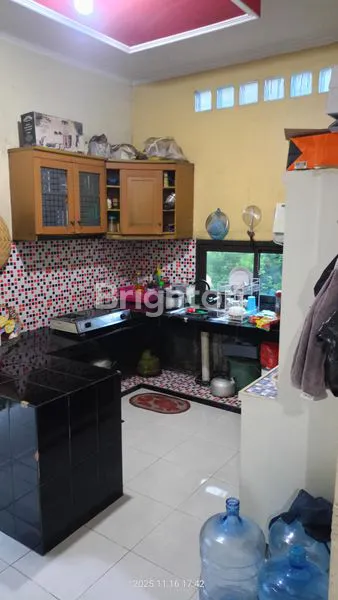 image RUMAH HALAMAN LUAS SHM DI DEPOK HARGA NEGO (8)