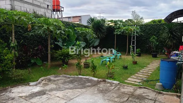 image RUMAH HALAMAN LUAS SHM DI DEPOK HARGA NEGO (6)