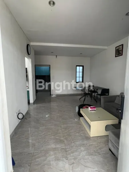 image RUMAH 3 LANTAI DOUBLE DECKER FURNISHED LAVON CIKUPA (4)