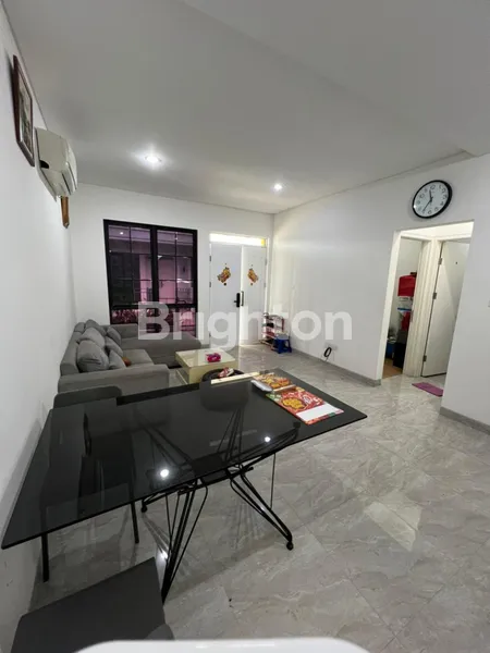 image RUMAH 3 LANTAI DOUBLE DECKER FURNISHED LAVON CIKUPA (7)