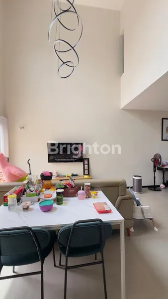 image RUMAH CUSTOM, 1 ON 1 DI GUNUNGANYAR INTERIOR TERCANTIK & SANGAT NYAMAN (4)