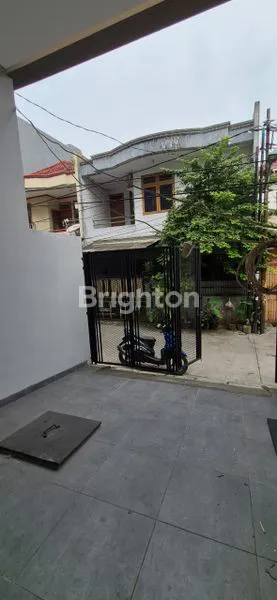 image RUMAH 2 1/2 LANTAI, DURI KEPA (1)