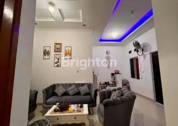 image DIJUAL RUMAH MEWAH SIAP HUNI DI TENGAH KOTA PEKANBARU (4)