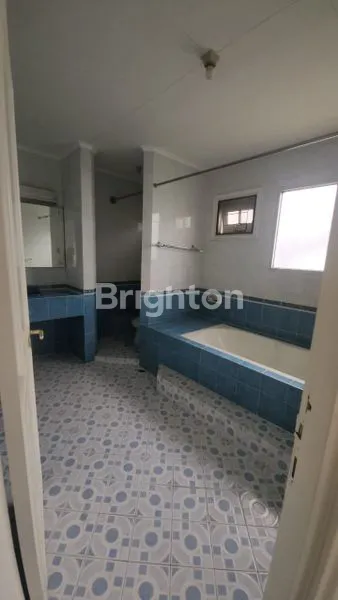 image JUAL RUMAH HOOK CLUSTER EKSKLUSIF DI LIPPO CIKARANG (3)