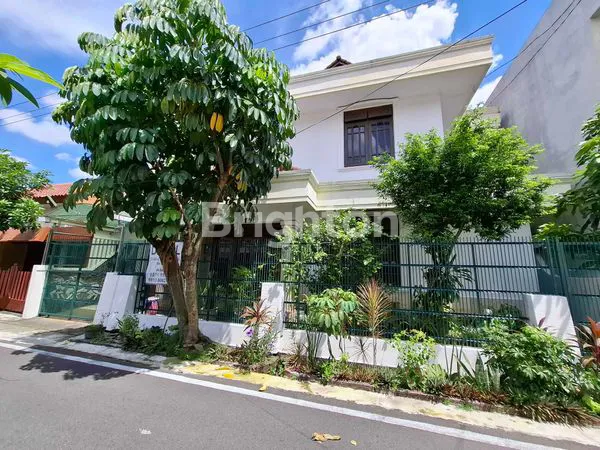 image RUMAH MEWAH LUAS ADA KEBUN (1)