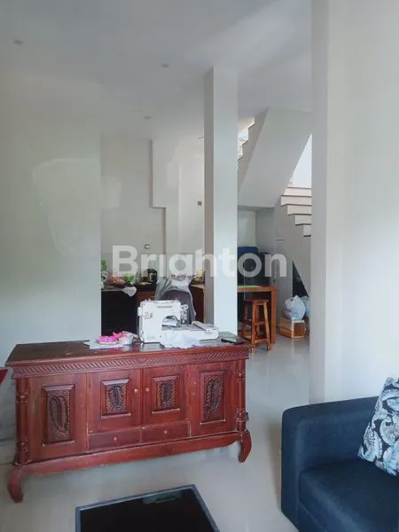 image RUMAH 2 LANTAI 5 KT DI BECIRO ASRI (2)