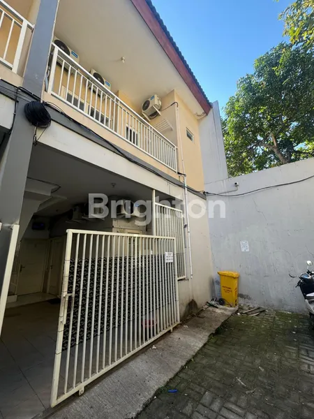 image RUMAH KOS AKTIF KUTISARI UTARA LOKASI STRATEGIS DEKAT KAMPUS PETRA  (1)