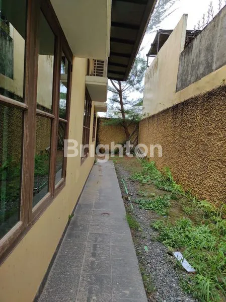 image RUMAH 2 LANTAI BEVERLY SIAP HUNI - BATAM CENTER (4)