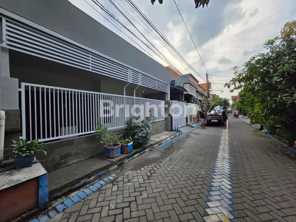image RUMAH LAMA LOKASI STRATEGIS DI PERUM REWWIN (2)