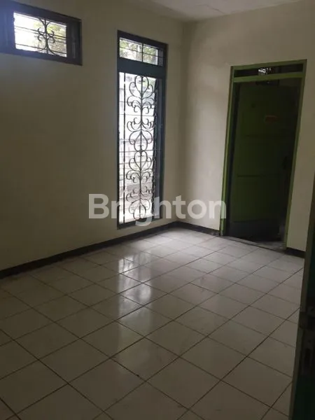 image RUMAH CANTIK  DEKAT MIM BANDUNG (2)