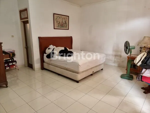 image RUMAH LUAS 2 LANTAI 4 KAMAR TIDUR DI DUREN SAWIT (2)