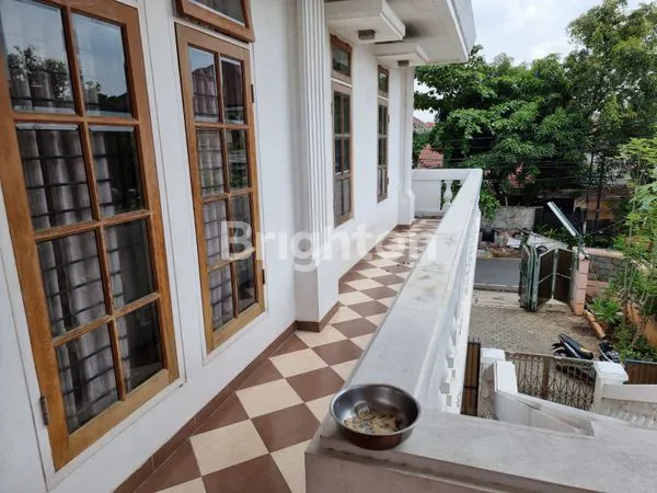 image RUMAH LUAS 2 LANTAI 4 KAMAR TIDUR DI DUREN SAWIT (6)