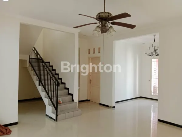 image PANTAI MENTARI MINIMALIS SIAP HUNI DEKAT RAYA KENJERAN DAN PAKUWON CITY  (2)