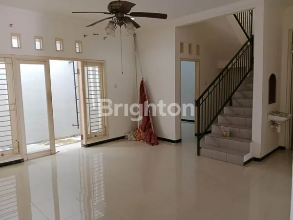 image PANTAI MENTARI MINIMALIS SIAP HUNI DEKAT RAYA KENJERAN DAN PAKUWON CITY  (4)