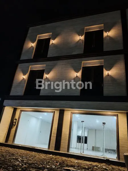 RUKO BARU JARANG ADA + BASEMENT DI PONDOK INDAH. BANGUNAN 3,5 LANTAI