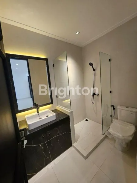 image RUMAH BARU PURIMAS  COLONIAL  MODERN DEKAT MERR SURABAYA (4)