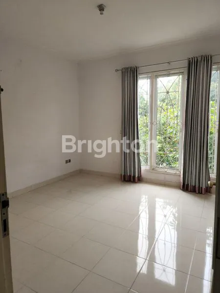 image JUAL RUMAH KOTA WISATA SIAP HUNI (7)