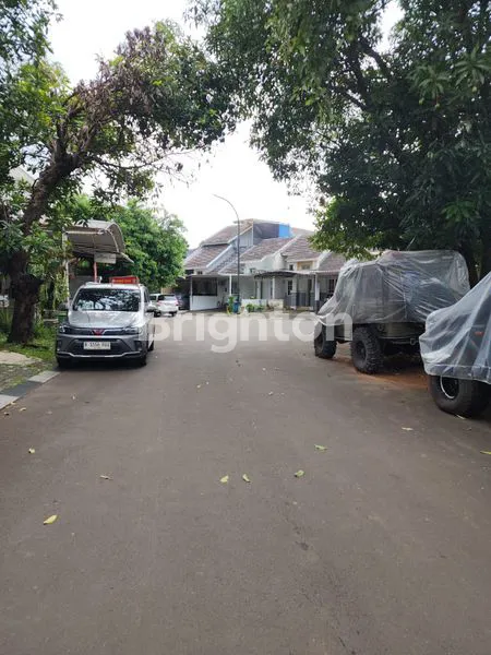 image JUAL RUMAH KOTA WISATA SIAP HUNI (2)