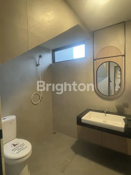 image HUNIAN  MEWAH MODERN TROPIS (4)