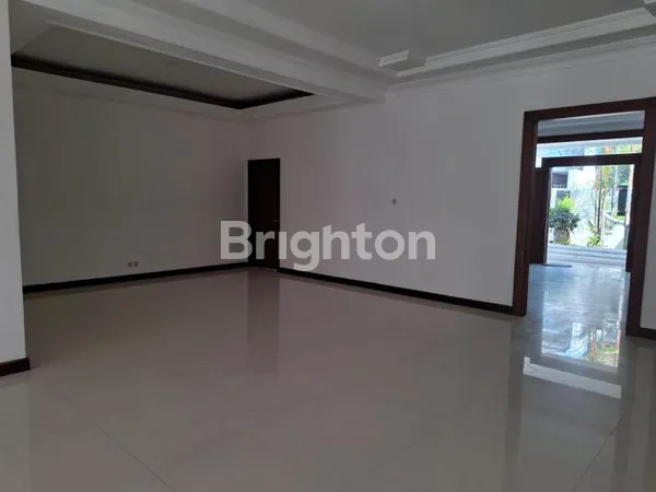 image RUMAH MEWAH LT 377M² DI KERTAJAYA INDAH (2)