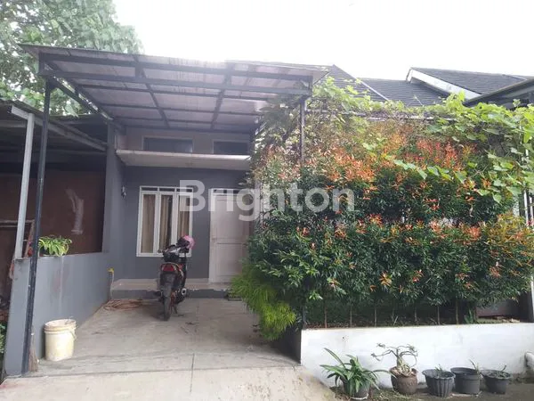 DI SEWA RUMAH SIAP HUNI DI CIBINONG, 5 MENIT KE STASIUN BOJONG GEDE, 10 MENIT KE KANTO PEMDA CIBINONG, 15 MENIT KE TOL SIRKUIT SENTUL, 15 MENIT KE CIBINONG CITY MALL