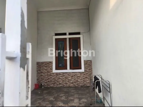 image RUMAH MEWAH DIKONTRAK DI TUGU PERMAI, SEMPER (3)