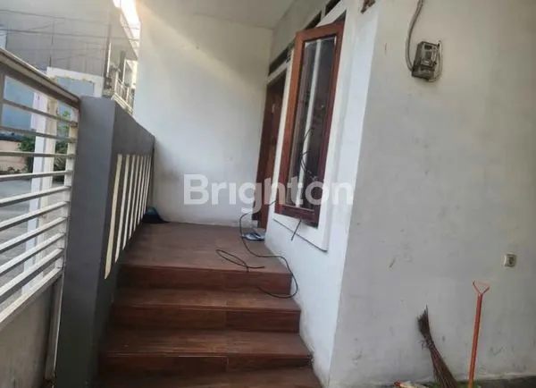 image RUMAH MEWAH DIKONTRAK DI TUGU PERMAI, SEMPER (4)