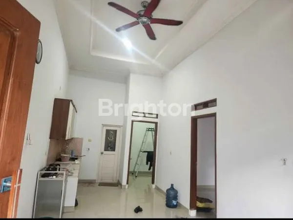 image RUMAH MEWAH DIKONTRAK DI TUGU PERMAI, SEMPER (5)