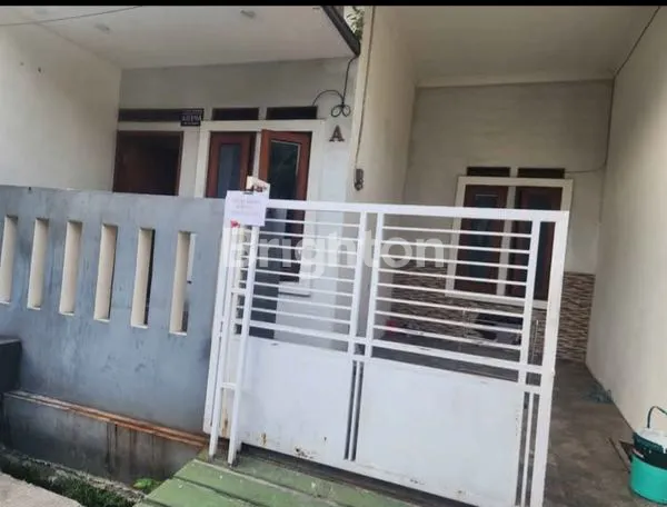 image RUMAH MEWAH DIKONTRAK DI TUGU PERMAI, SEMPER (2)