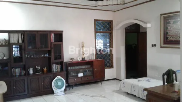 image RUMAH STANDART TERAWAT SEMAMPIR TENGAH (2)
