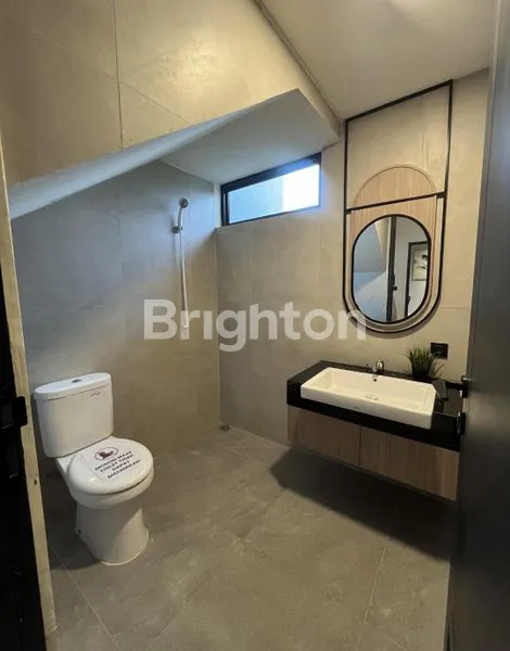 image RUMAH MEWAH DI KAWASAN AREA SENTUL (6)