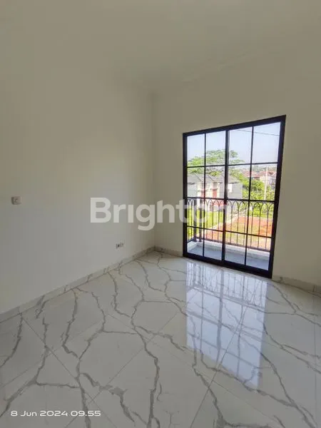 image DEPOK RUMAH 2 LANTAI (7)