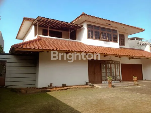 image RUMAH OLD MONEY STRATEGIS PEJATEN TIMUR  (1)