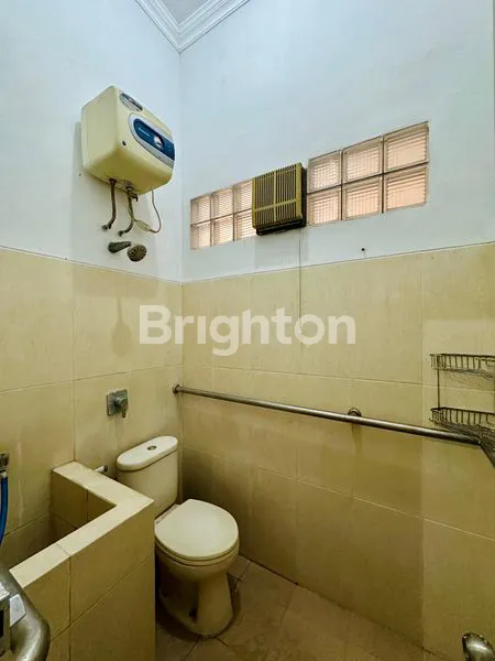 image DIJUAL RUMAH STRATEGIS BEBAS BANJIR DI SRONDOL SEMARANG  (8)