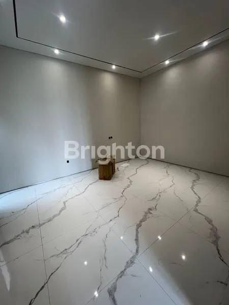 image DIJUAL RUMAH BARU GRESS MINIMALIS DI PERUMAHAN KENJERAN INDAH SURABAYA TIMUR DEKAT PAKUWON CITY, MERR, GALAXY MALL (2)