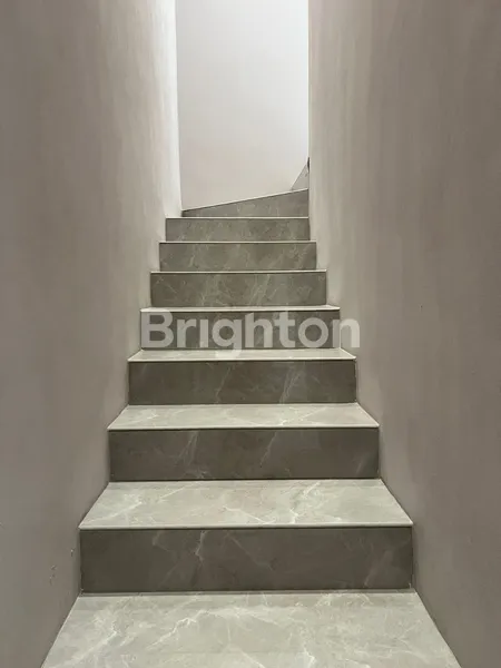 image RUMAH BARU GRESS MINIMALIS DI PERUMAHAN KENJERAN INDAH SURABAYA TIMUR DEKAT PAKUWON CITY, MERR, GALAXY MALL (3)