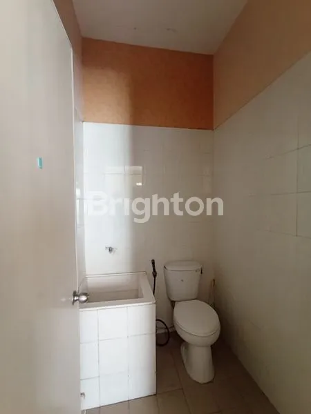 image RUMAH HOOK CLUSTER VALENCIA GARDEN, SIAP HUNI (5)