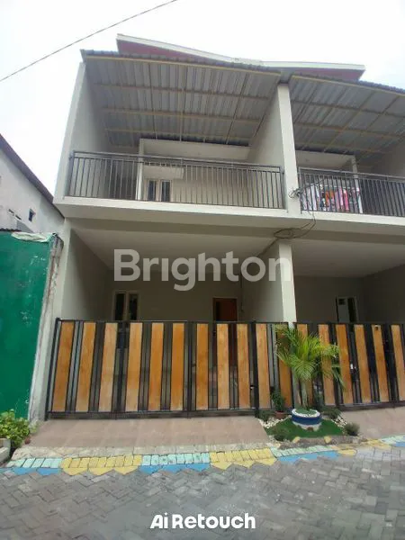 RUMAH BARU SIAP HUNI 3 LANTAI SHM JAMBANGAN SURABAYA
