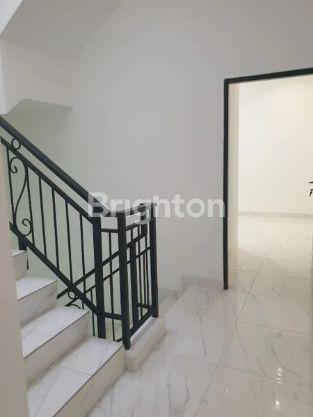 image RUMAH PLUIT KARANG MOLEK PENJARINGAN 4  LANTAI 4 X 15 SHM SELATAN (4)